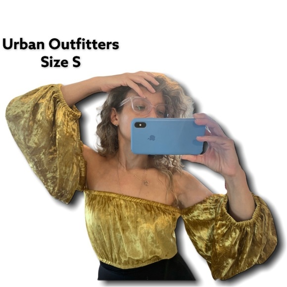 Urban Outfitters Velvet Top - Picture 1 of 7